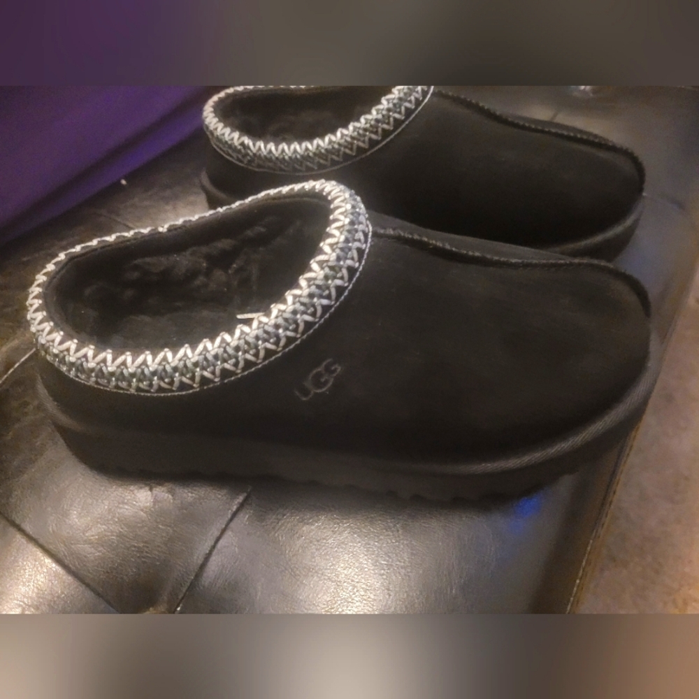 UGG Tasman Black Slippers with Patterned Trim